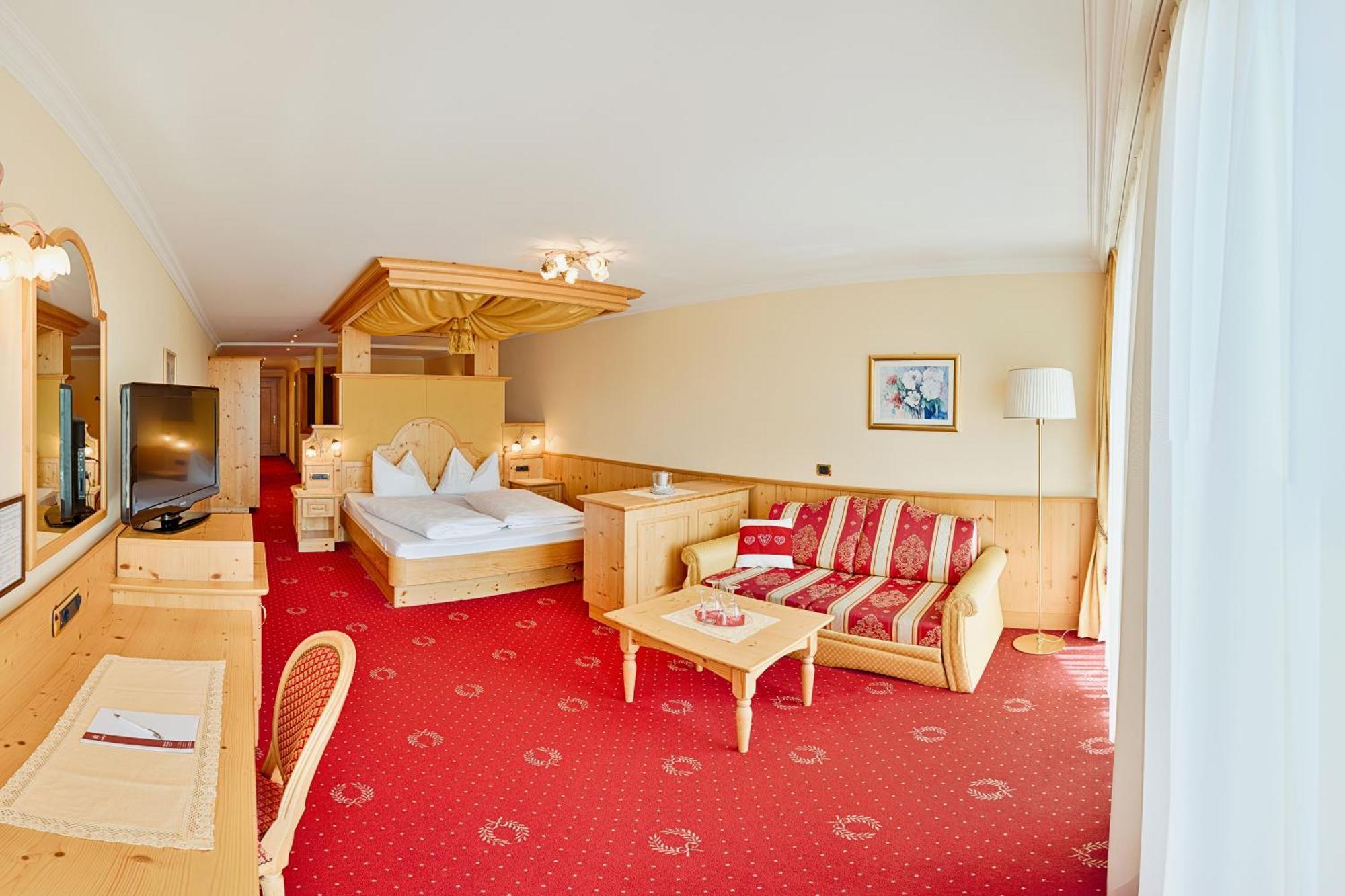 Granpanorama Hotel Stephanshof Villandro Luaran gambar