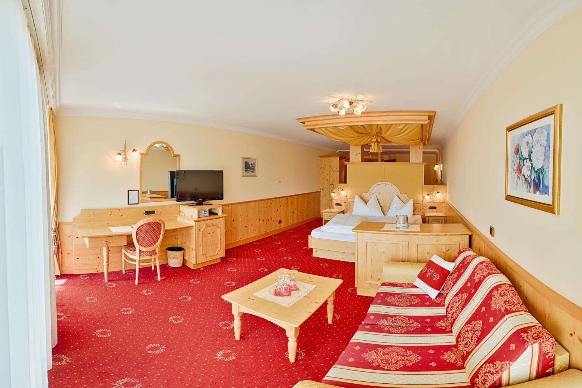 Granpanorama Hotel Stephanshof Villandro Luaran gambar